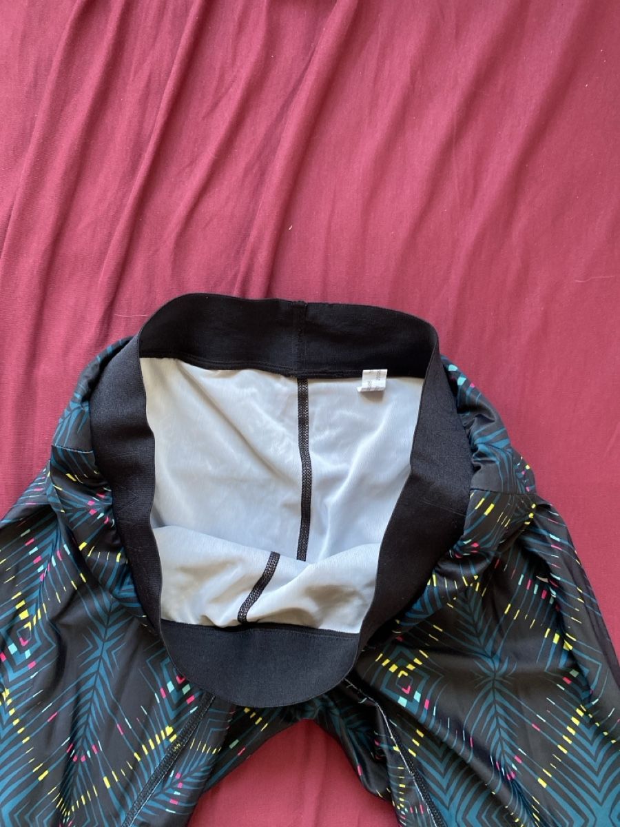 Leggings: Legging de danse taille S neuf – Nuovo (secondo la descrizione) da Rubigen venduto da cam_drb7 1