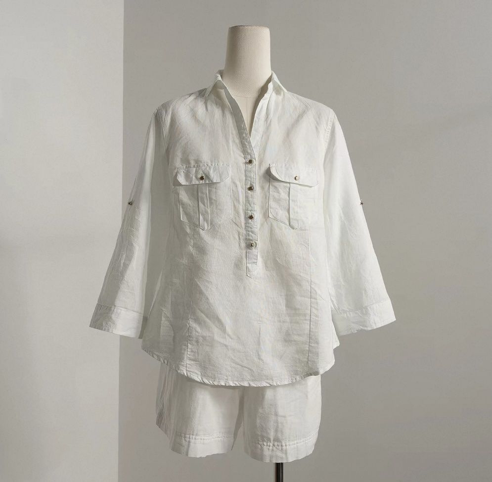 Camicette: Weißes Damen-Leinenhemd, Größe M, 100 % Leinen – Nuovo e nell'imballaggio originale da Veyras venduto da ValClasse 1