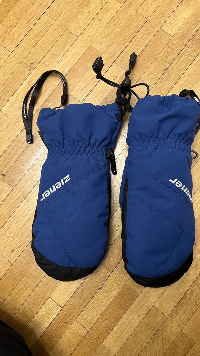 Ziener Guanti & manicotti: Skihandschuhe Ziener Fäustlinge 6.5 – Usato da Tagelswangen venduto da Bomu