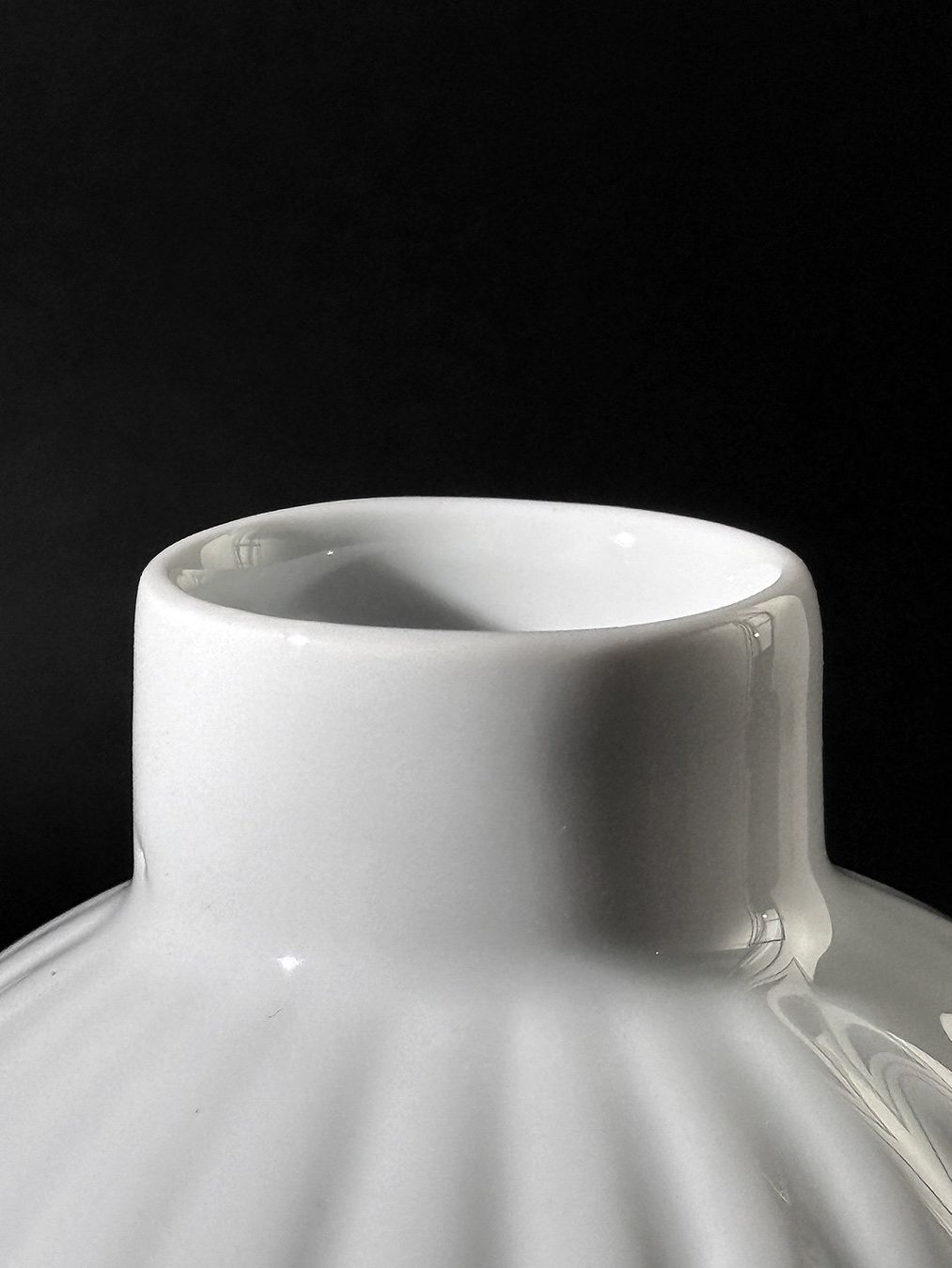 Vasi & Recipienti: Elegante weisse Limoges Vase – Usato da Luzern venduto da Eukalyptus 4