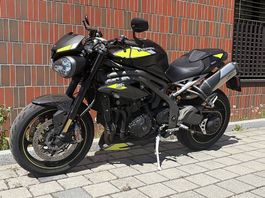 Triumph Speed Triple RS 1050