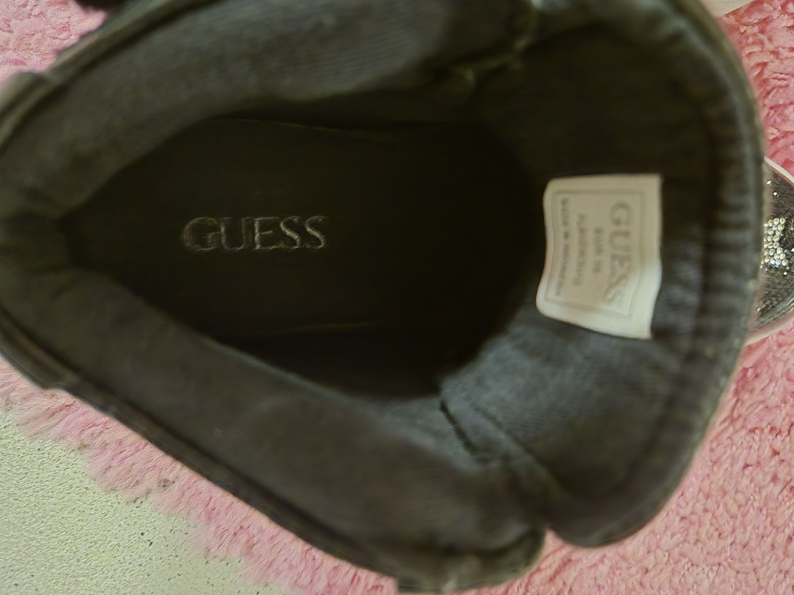 Guess Damenschuhe: Sneaker Guess,schwarz,Grösse 36 – Neu (gemäss Beschreibung) aus Villmergen von MONCHHICHI 1