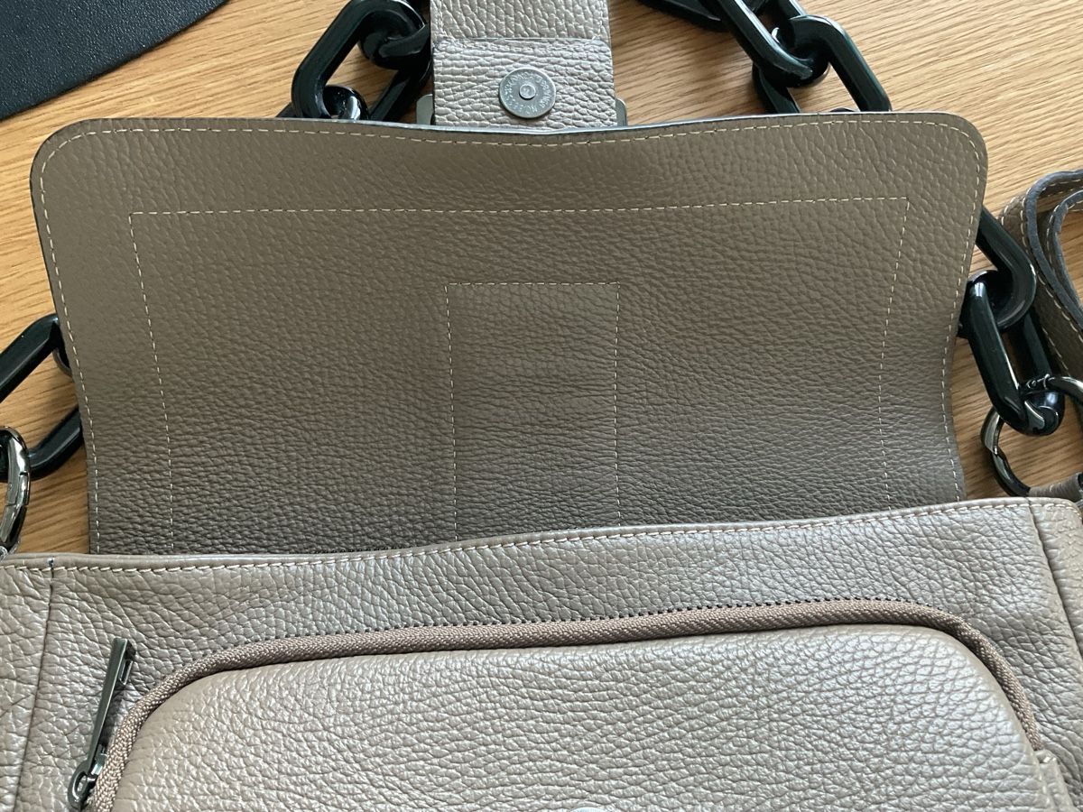 Borse da donna: Damen Leder Tasche – Usato da Stein am Rhein venduto da man_zr9n 4
