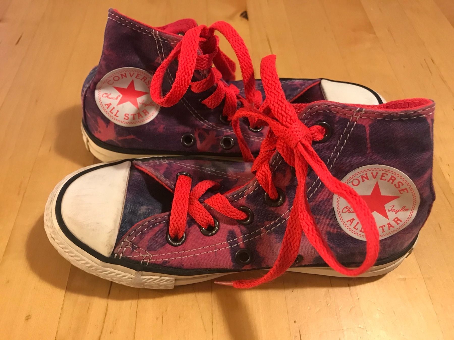 Converse Schuhe für Mädchen: Converse Turnschuhe – Gebraucht aus Spiez von HomeShoppingSpiez 1