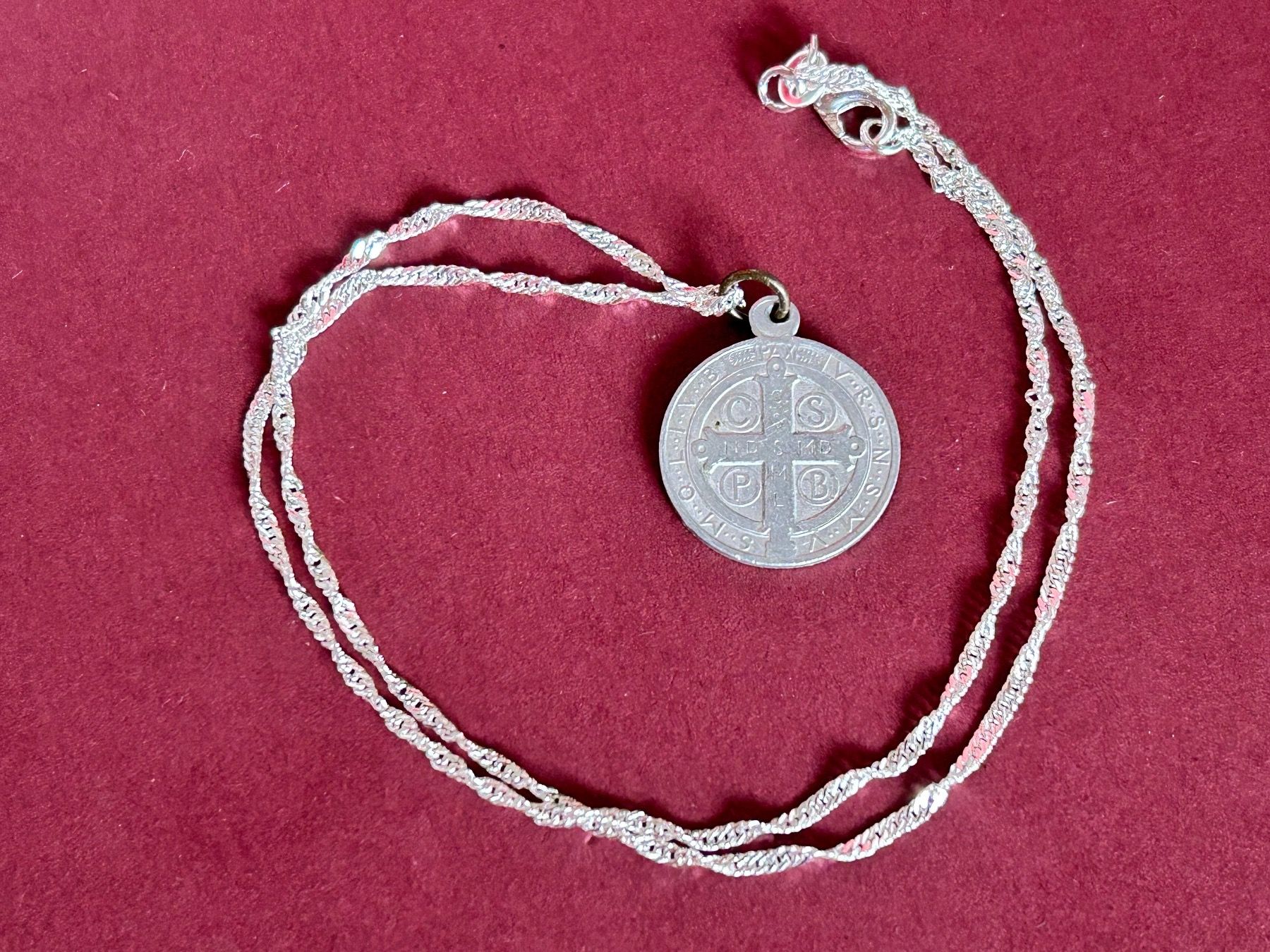Ciondoli: Kette mit Jesus Anhänger – Usato da Dittingen venduto da Bellevista 3