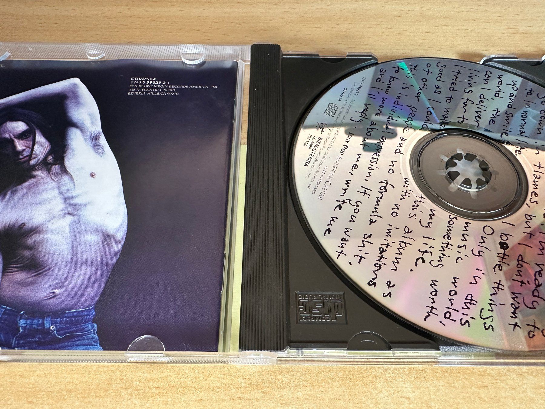 CD: Iggy Pop – American Caesar – Usato da Rikon im Tösstal venduto da Alpenmutz 2