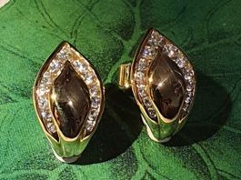 Neue Ohrstecker in 750 Gold, 18 Karat
