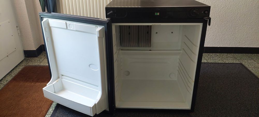 Camping Kuhlschrank 12v 230v Gas Gebrauchtnull