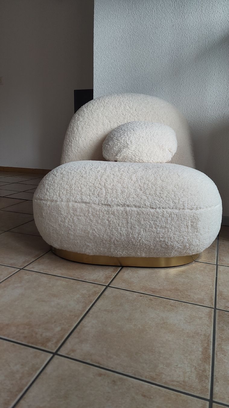 Livique Sessel: Livique Boucle Sessel Eliza – Neu (gemäss Beschreibung) aus Giffers von Abzsul 1