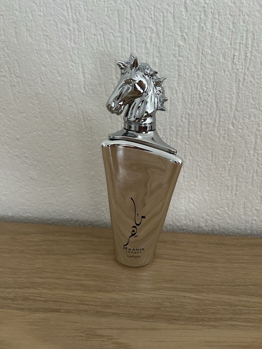 Lattafa Profumi & Eau de Toilette: Lattafa - Maahir Legacy – Nuovo (secondo la descrizione) da Wettswil venduto da mwo_dh8j