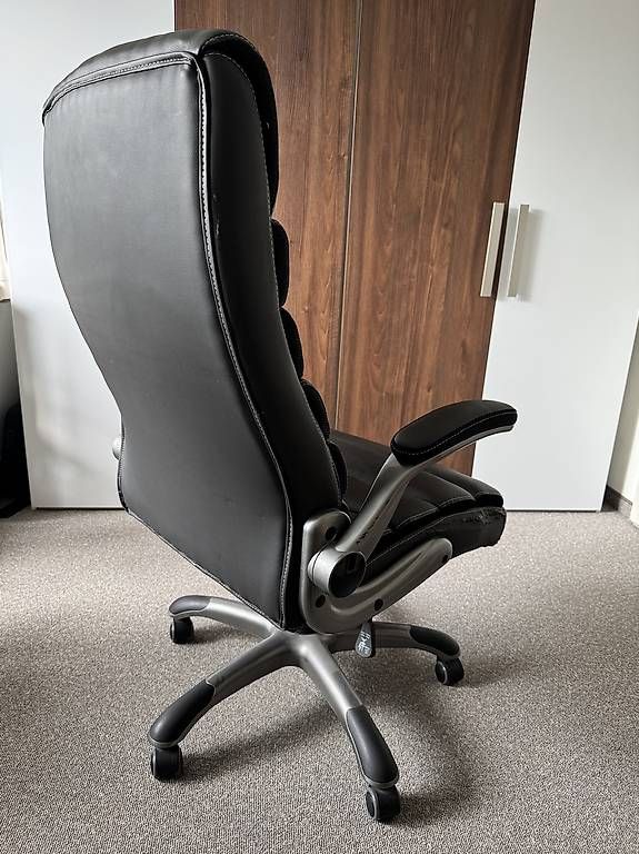Rollstühle: Bürostuhl schwarz – Gebraucht aus Oberuzwil von ele_bng2 1