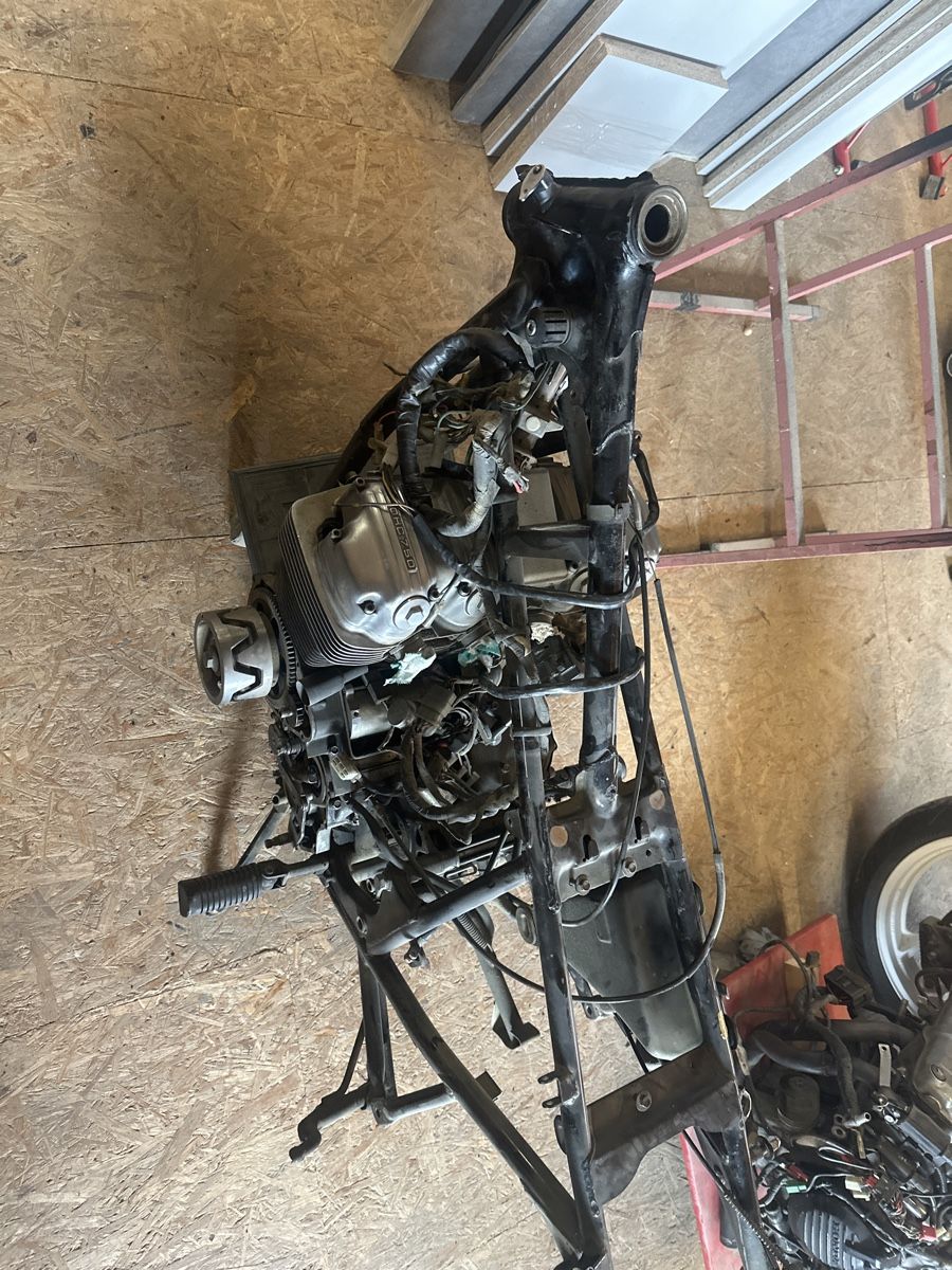 Honda Strada: Honda CB 750 Four K7 1977 – Usato da Choëx venduto da steveXB12