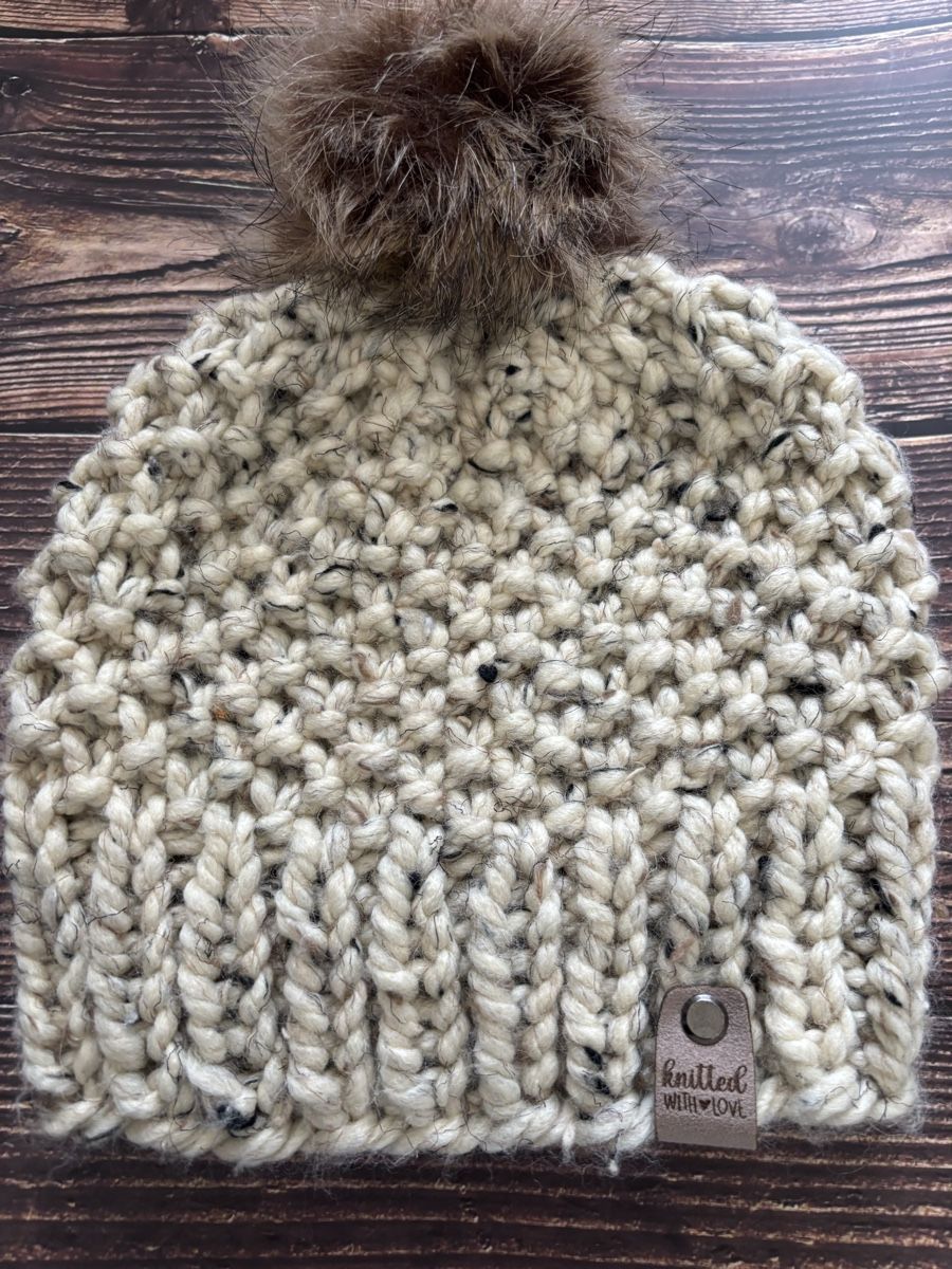 Chapeaux, bonnets & casquettes: Bonnet neuf pièce unique – Neuf avec emballage d'origine à Randogne par BonnieG 3