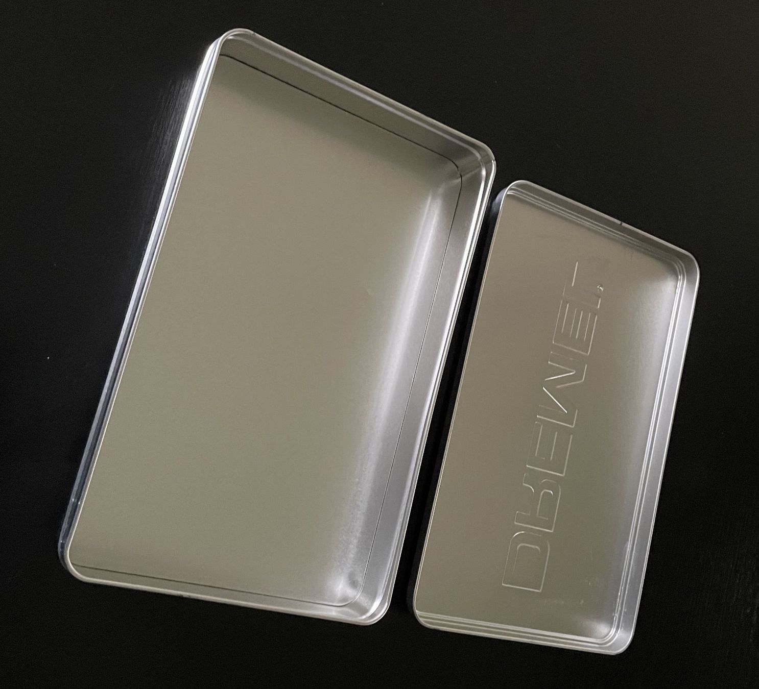 Contenitori & Simili: Blechdose Dose Behälter DREMEL Klappdeckel Metall silberfarb – Nuovo (secondo la descrizione) da Oftringen venduto da allesmeins 7