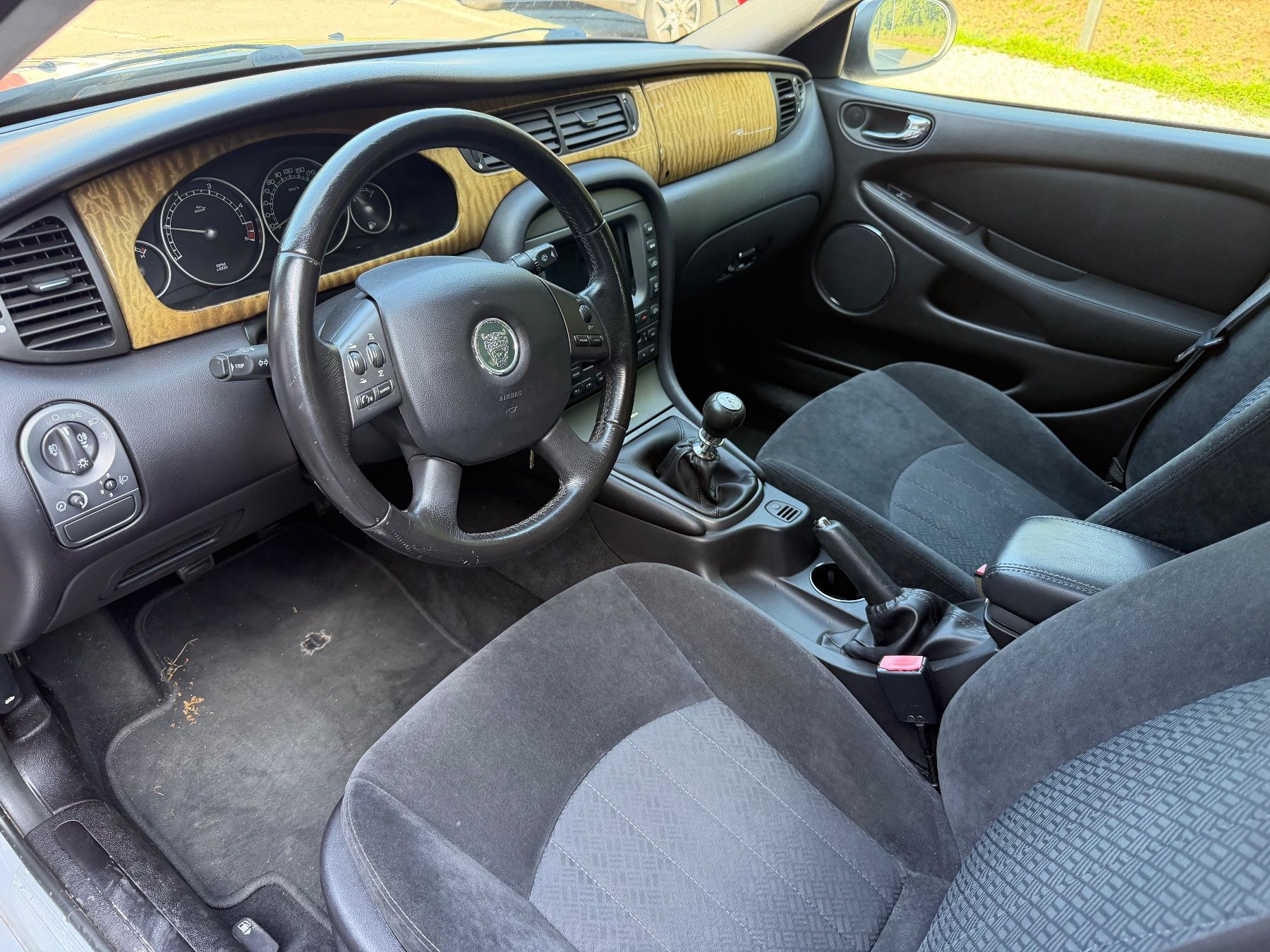 Jaguar Automobili: Jaguar X-Type 2.0D I4 CL Model 2005  Export oder Ersatzteile – Usato da Hunzenschwil venduto da lupo22 7