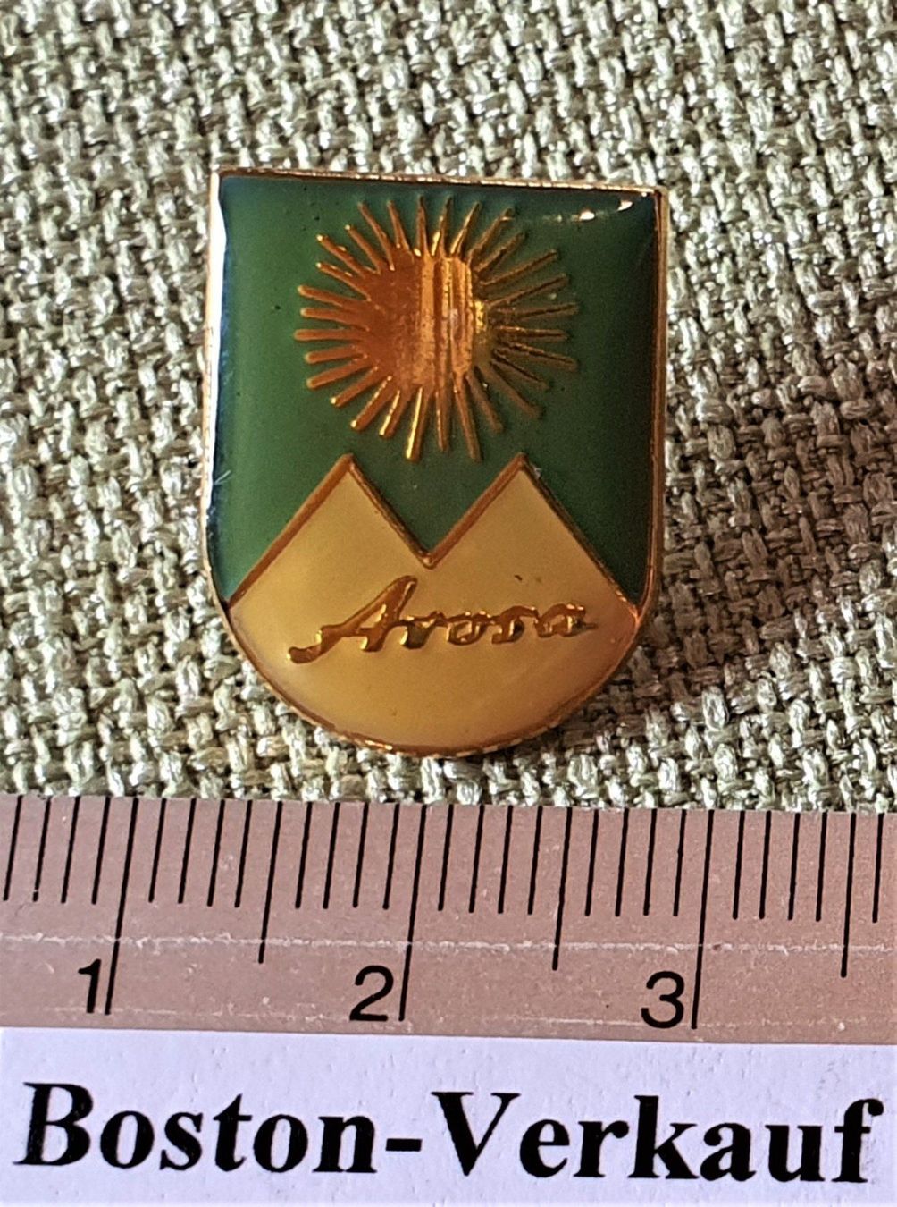 Placchette & Badge: E903 - Pin Arosa Sonne & Berge Suisse – Usato da Reinach BL venduto da Boston-Verkauf 1