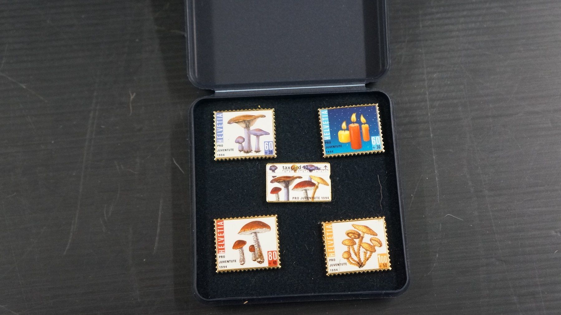 Tutti i francobolli: Pro Juventute Briefmarken Pins – Usato da Basel venduto da bk_brockibasel 9