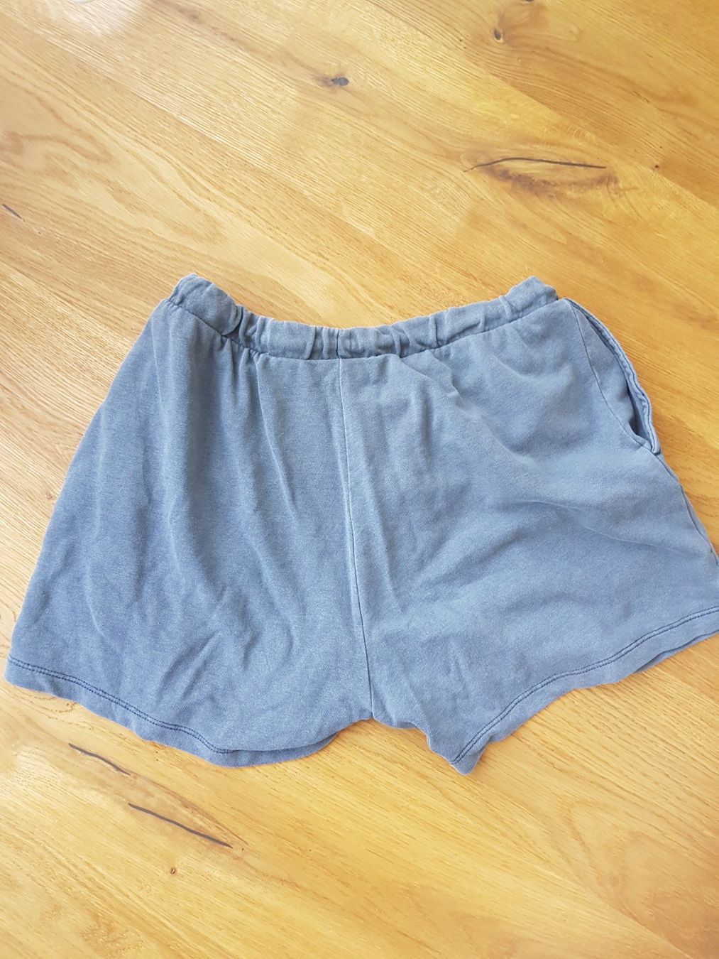 H&M Pantaloni: H&M Sweathose Grösse S – Usato da Eschenbach SG venduto da SanFranciscoCalifornia 2