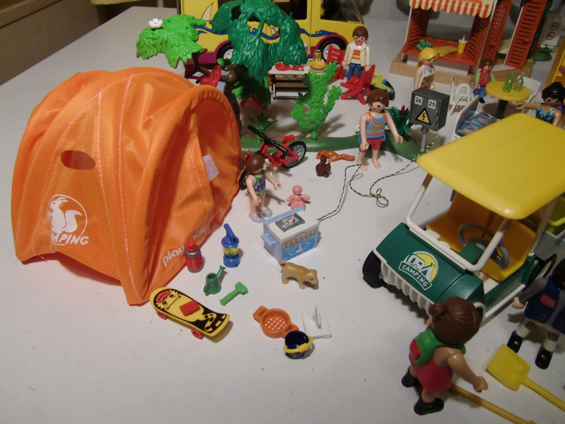 Playmobil Giocattoli: Playmobil Riesiger Campingplatz mit NEUEM Pool – Usato da Arbon venduto da 200sterne 3