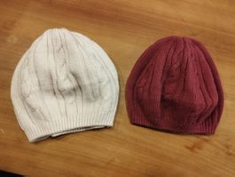 Weiße und Weinrote Mütze – im Set – Strickmuster