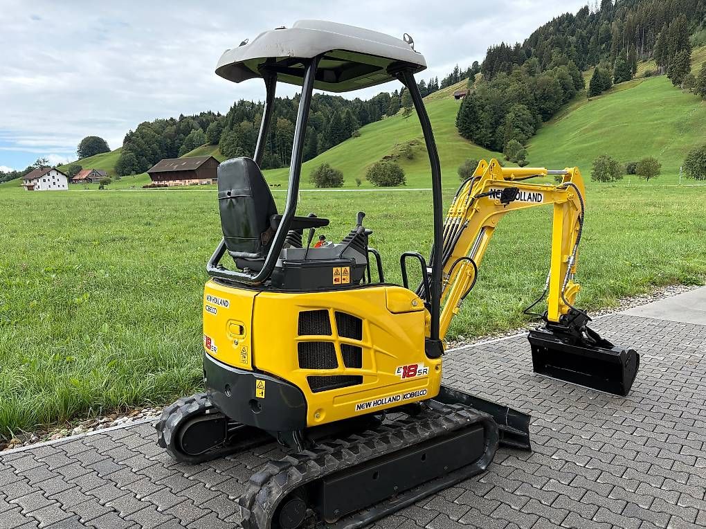 New Holland Bagger: New Holland E18SR Bagger – Gebraucht aus Rothenthurm von FHS6418 1