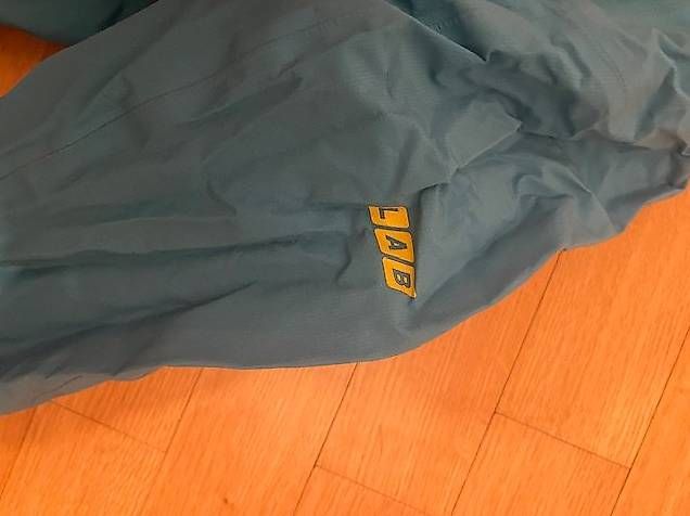 Salomon Vestes: Salomon LAB- Hardshell Jacke Türkis, Gr M – D'occasion à Zürich par Manu_Zuerich 2
