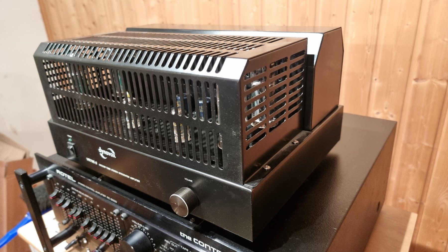 Amplificatori: Dynavox VR70-2 Röhren Endstufe mit EL34 – Usato da Schöfflisdorf venduto da Silvervintage.CH 8