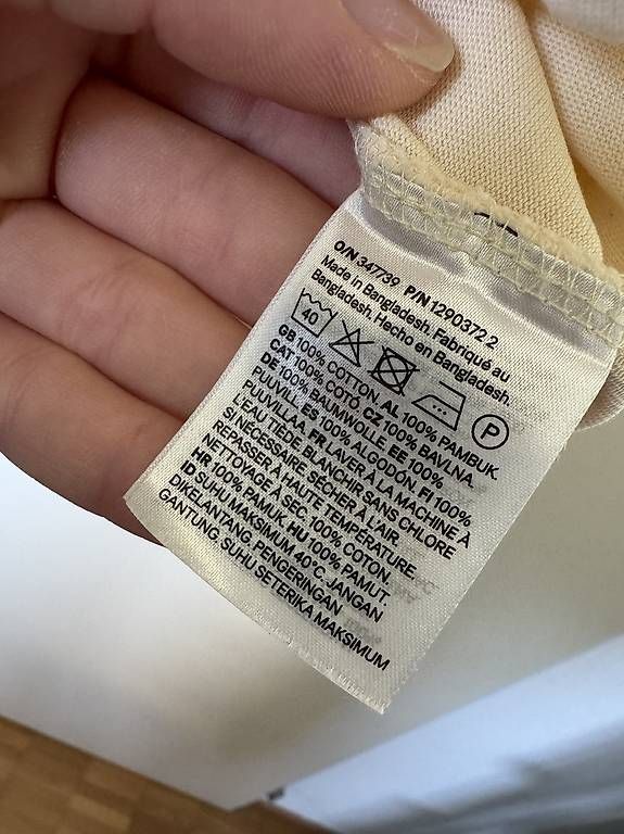 H&M T-shirt: Hellgelbes Shirt – Usato da Zürich venduto da cha_7n8s 2