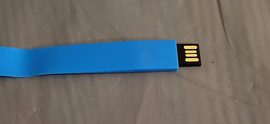USB Sticks: Portachiavi USB rosso – Neu (gemäss Beschreibung) aus Curio von mia_vb5z 1