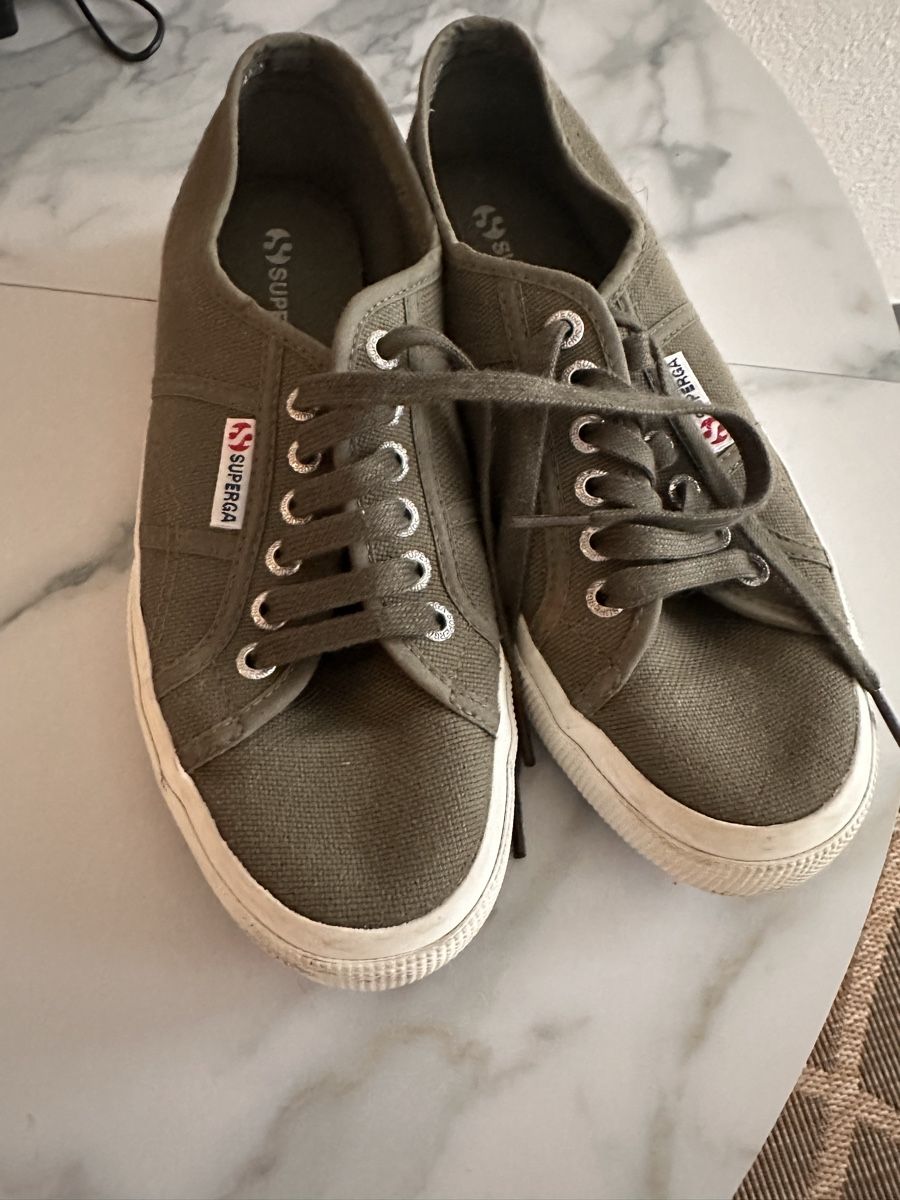 Superga Scarpe da donna: Superga Cotu classique Khaki olive Gr. 39 – Nuovo (secondo la descrizione) da Zürich venduto da Chez_Dali