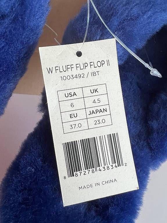 Chaussures femmes: UGG Fluff Flip Flopp Gr. 37 NEU Original verpackt  – D'occasion à Bern par tam_vv72 1