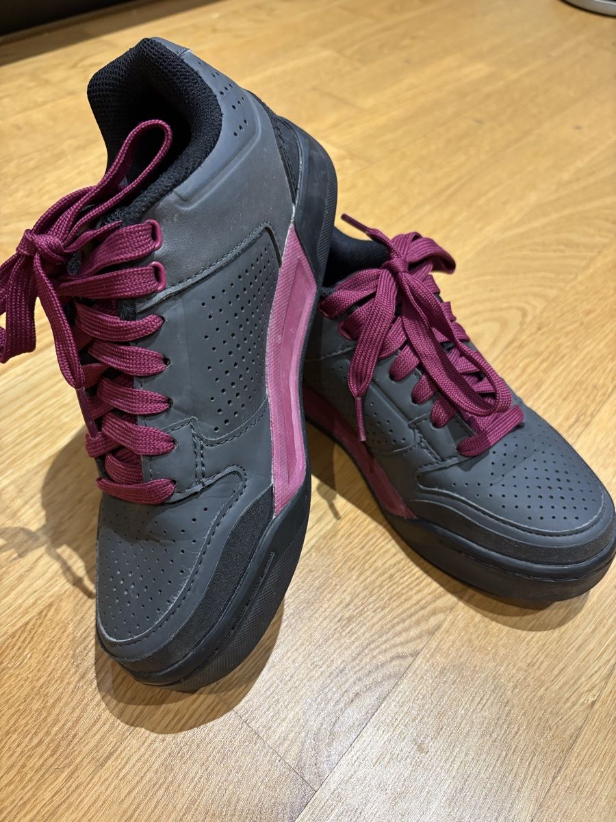 Giro Chaussures hommes: Giro Bikeschuhe Gr. 36 – D'occasion à Steinach par Betschi5