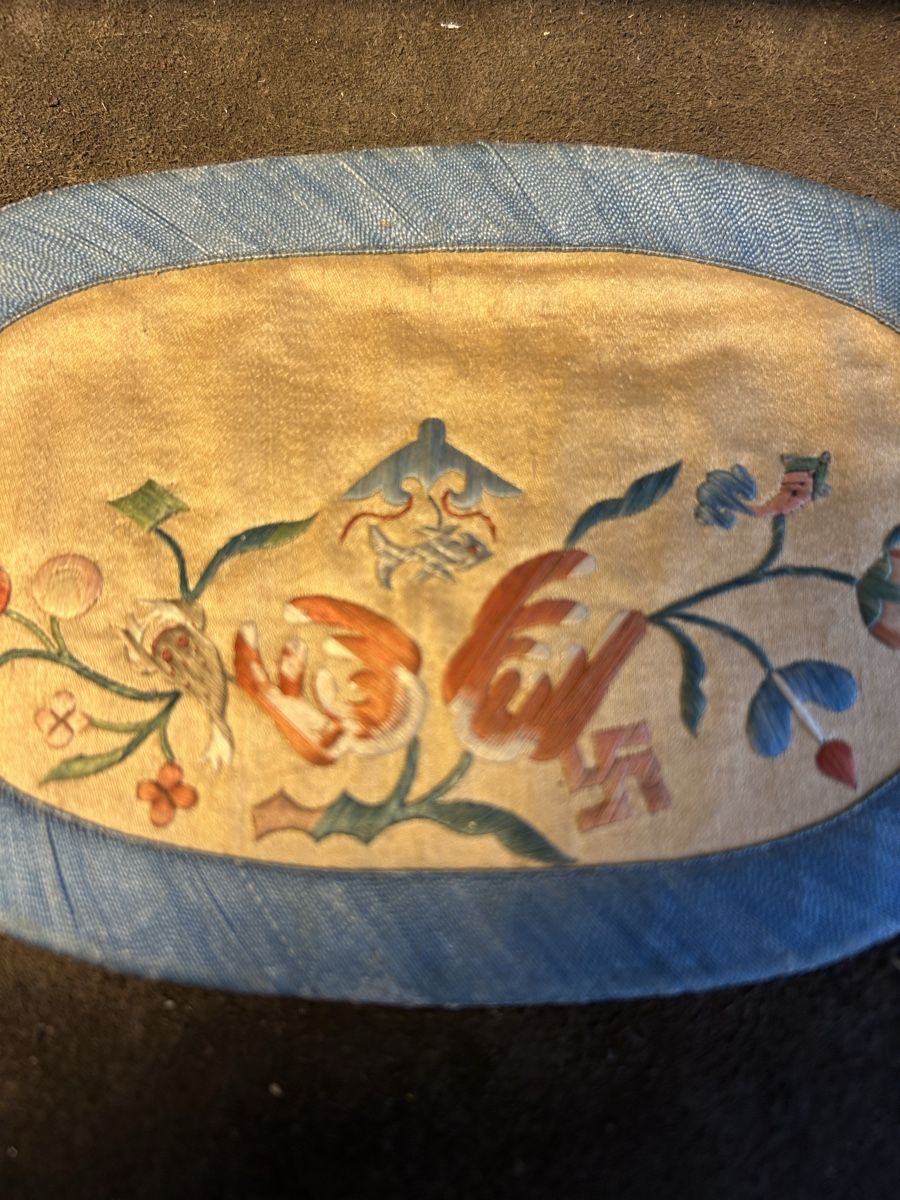 Tutte le decorazioni: ANTIKE TEXTIL – Usato da Bottmingen venduto da Surubi 1