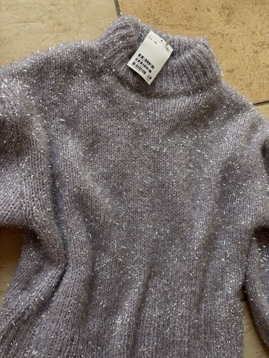 H&M Pullover & Sweatshirts: Pull hm neuf – Neu und originalverpackt aus St-Légier- La Chiésaz von anh_9289 1