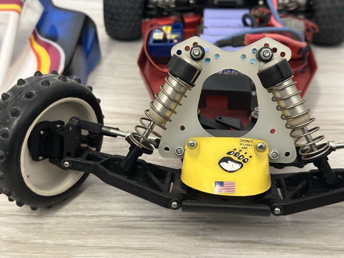 Modellismo RC: Schumacher Cougar Original – Difettoso da Spreitenbach venduto da alishaesseiva 6