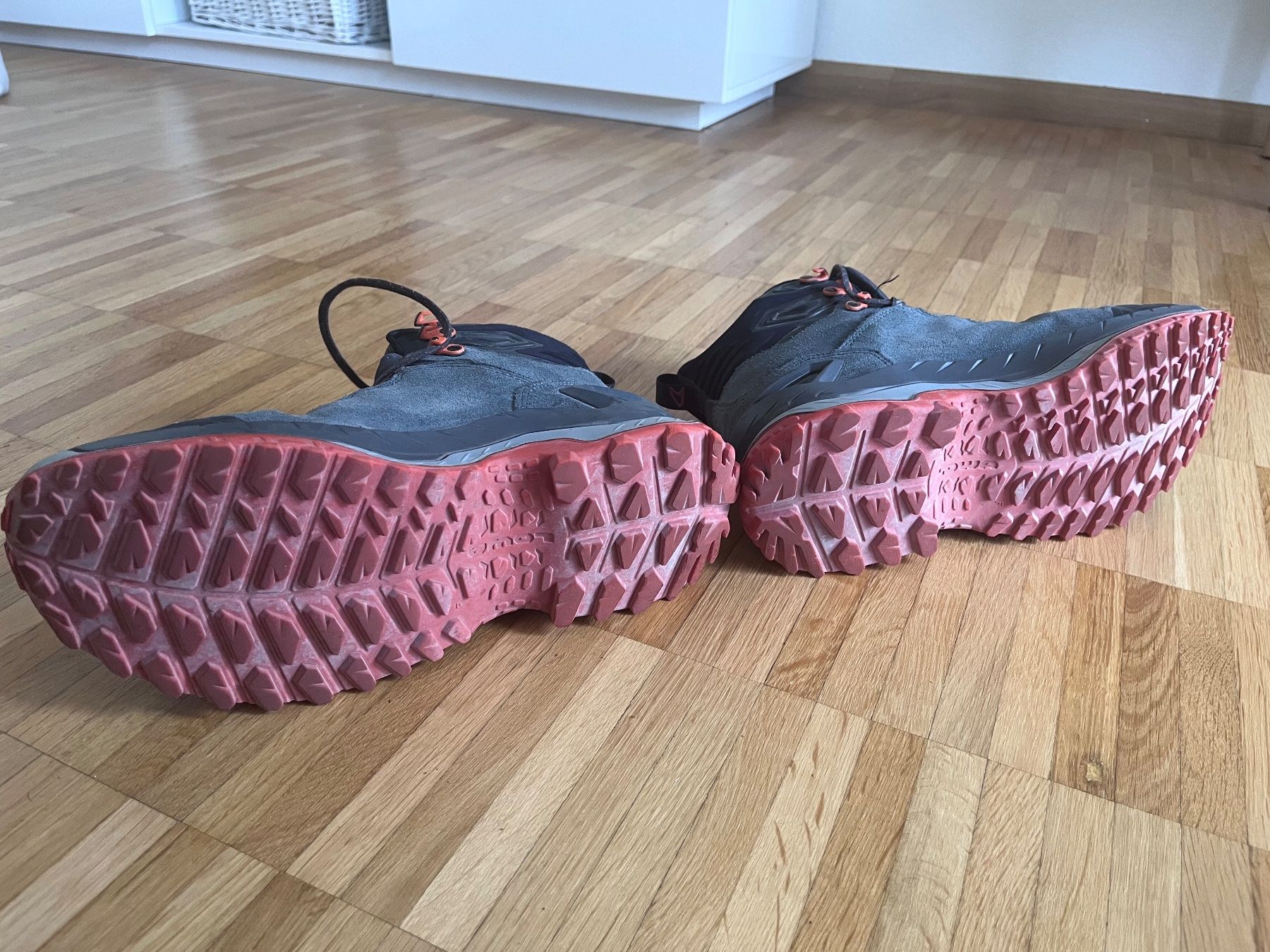 Lowa Scarpe da uomo: Wanderschuhe Gr. 42 - LOWA – Usato da Basel venduto da asa_xzb8 4