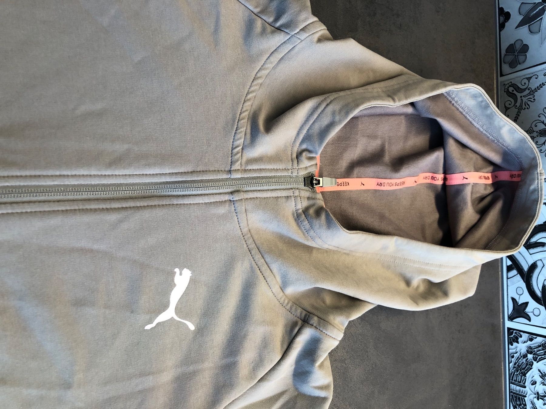 Puma Giacche: Veste training Puma – Nuovo (secondo la descrizione) da La Chaux-de-Fonds venduto da Trogir