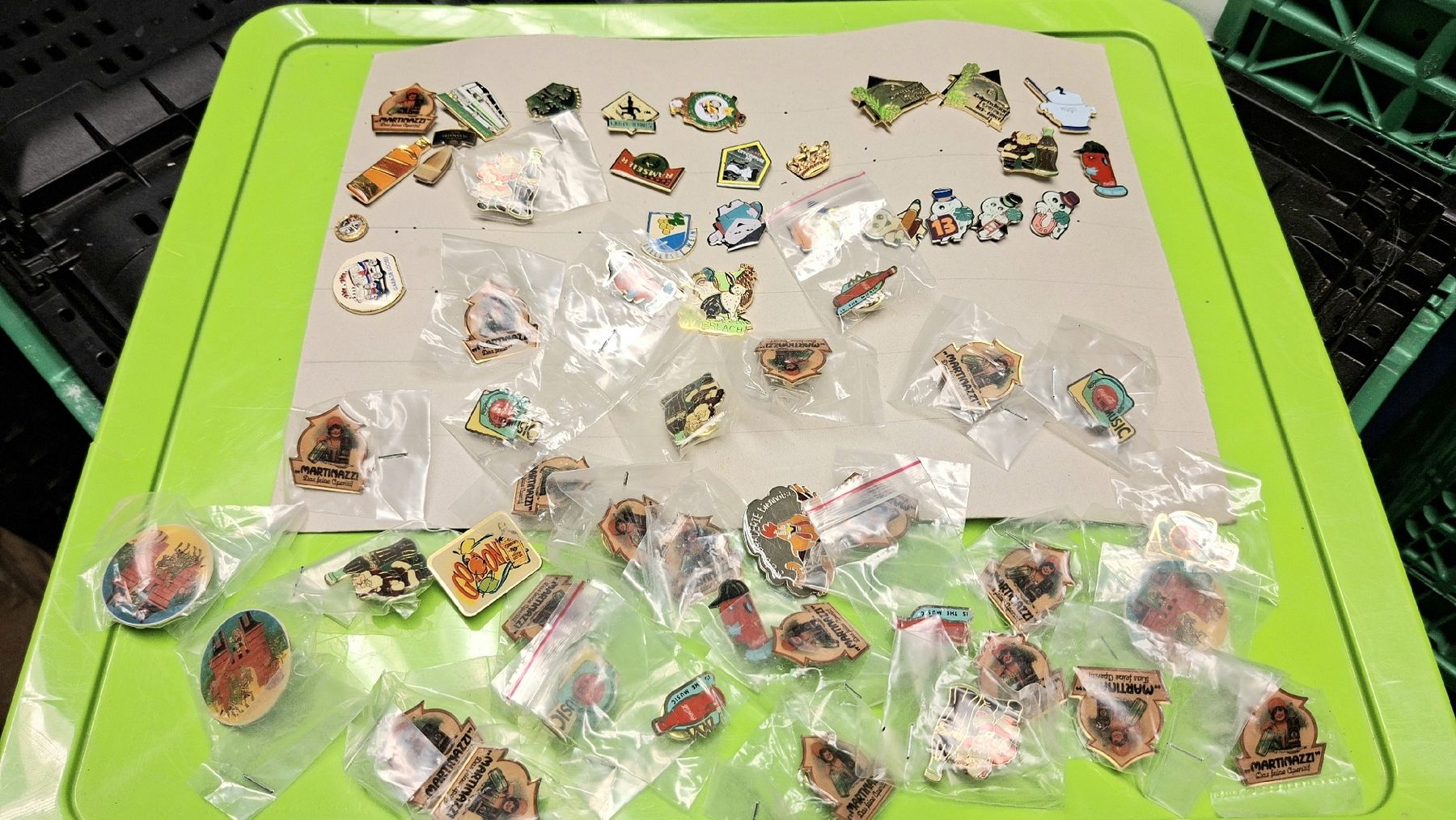Coca-Cola Plaquettes & Badges: Pins Sammlung Coca Cola und andere – Neuf (Voir description) à Safnern par Brionne