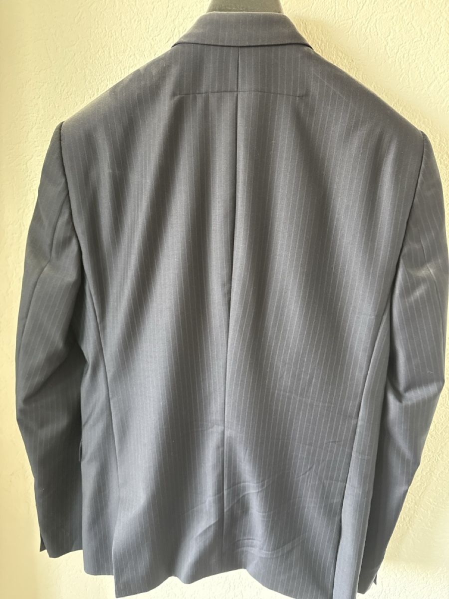 Givenchy Completi: Costume Givenchy taille 52 Navy Blue – Usato da Genève venduto da mva_hv5t 1