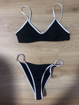 Bikini ensemble 