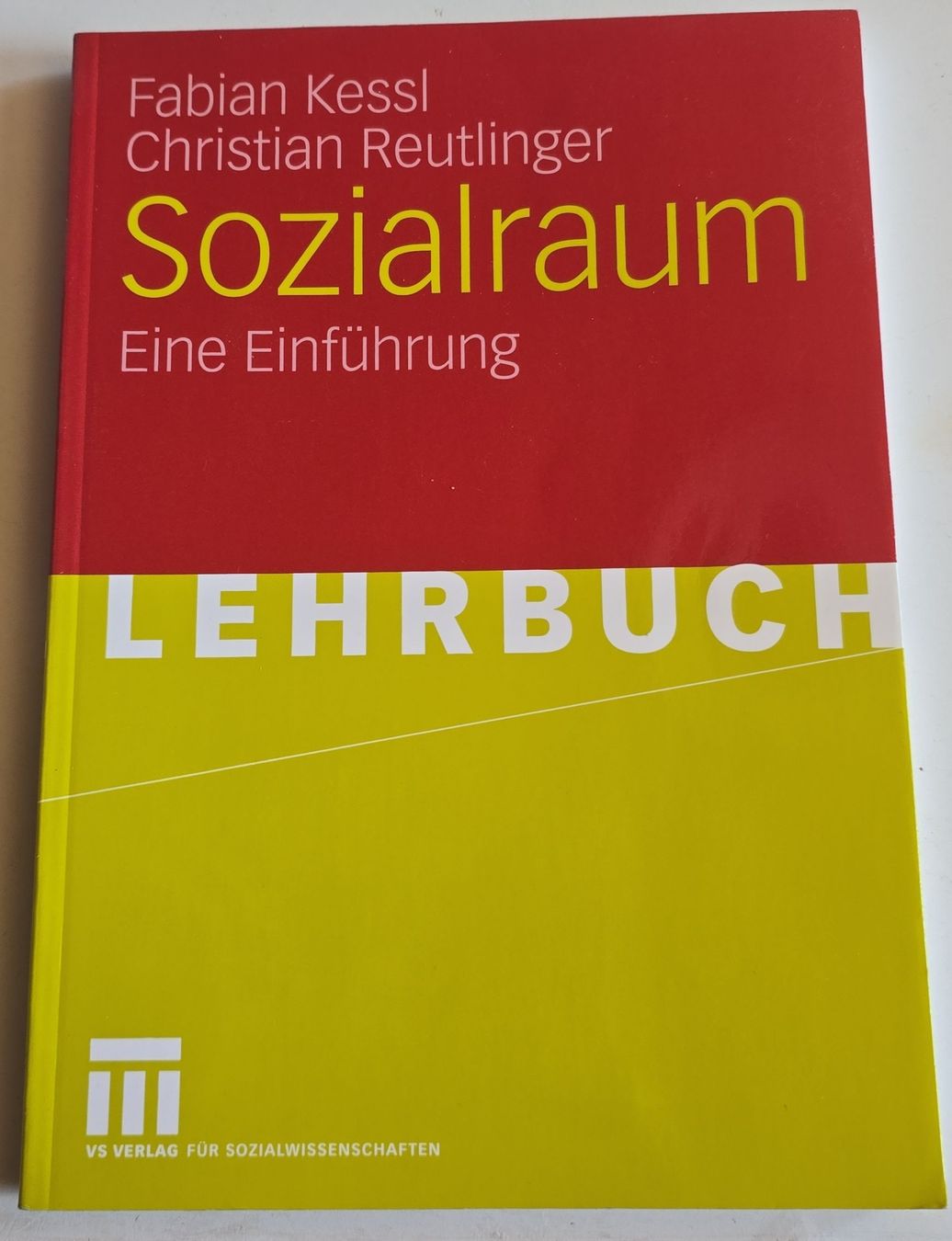 Libri: Sozialraum: Eine Einführung - – Usato da Oberbüren venduto da Elk2025
