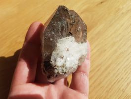 Rauchquartz mit Adular (Fundort Wallis)