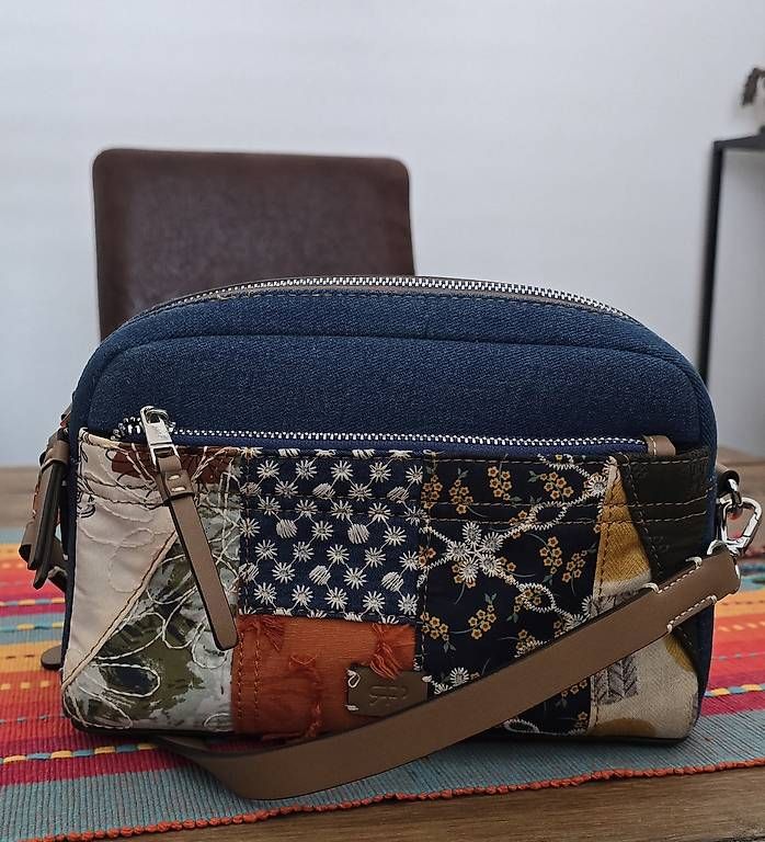 Taschen für Damen: Crossbody Bag Batchwork – Gebraucht aus Schlieren von kat_t6xw