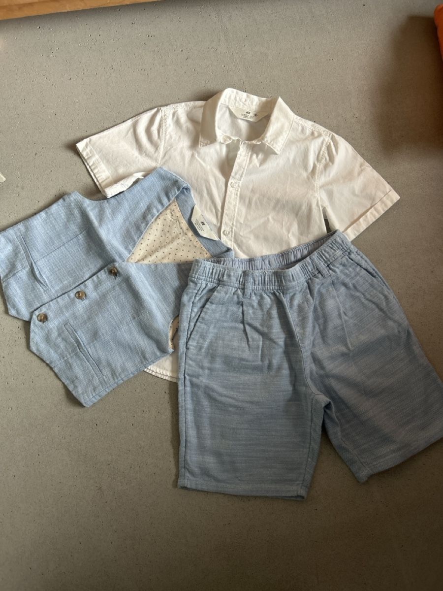 Camicie, T-shirt & Polo: hemd & gillet & hose  – Usato da Schiers venduto da ChantalGsponer