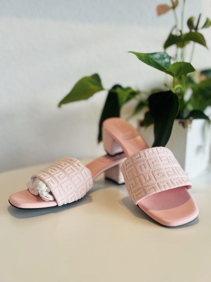 Givenchy Scarpe da donna: Neue Givenchy Sandalen - Größe 38 – Nuovo e nell'imballaggio originale da Seengen venduto da kri_27st 2