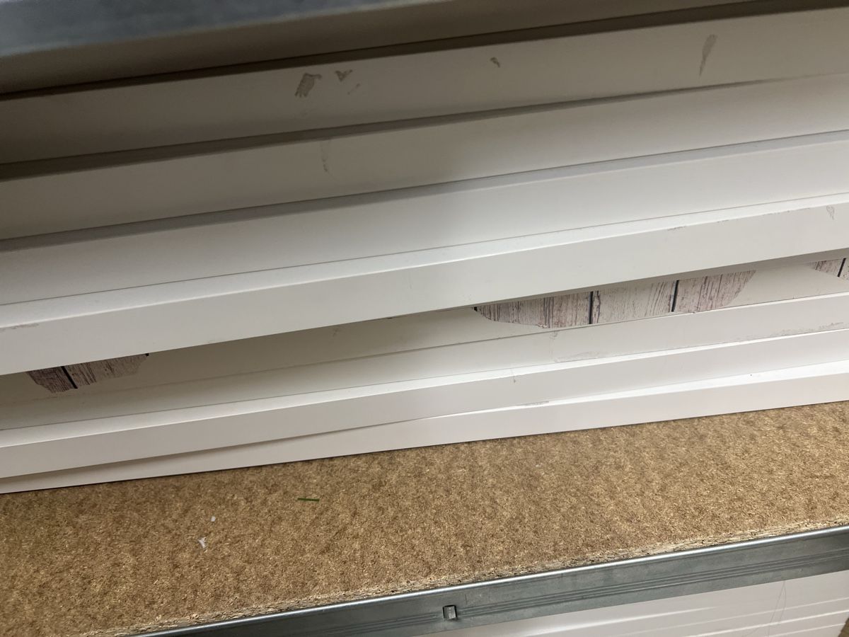 Ikea Scaffali: Ladenbau ikea – Usato da Triesen venduto da Yellow1818 3
