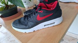 Nike Air Max Schuhe, Gr.46, Schwarz/Rot - Top Zustand!