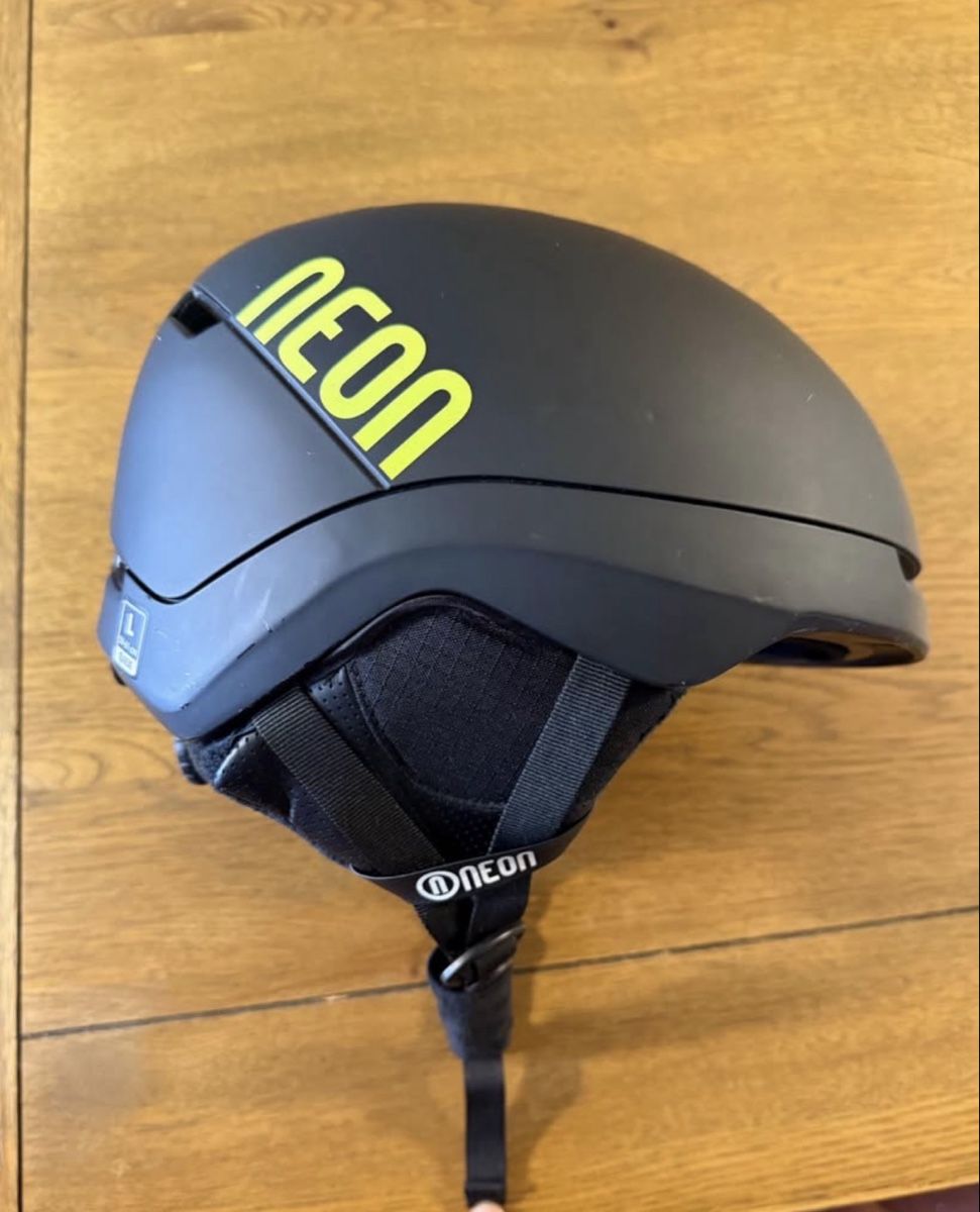 Helme: Casco da sci NEON nero taglia L usato – Gebraucht aus Bellinzona von gra_yv9w 2