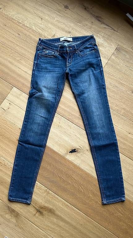Hollister Jeans: Hollister Jeans – Usato da Rombach venduto da ste_5zvl