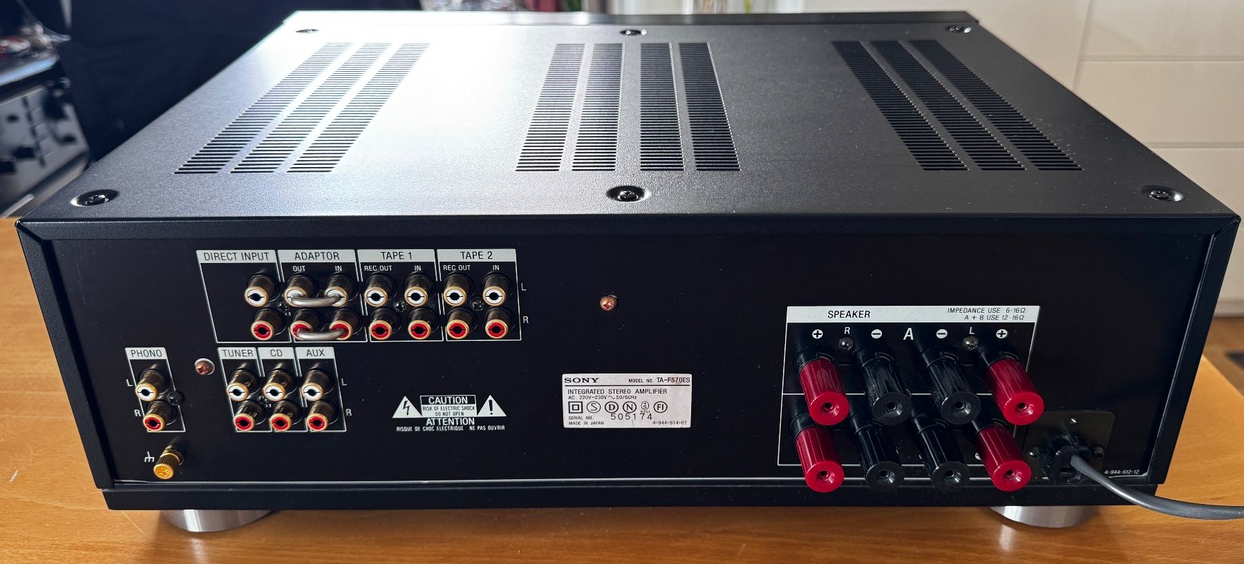 Sony Amplificatori: SONY TA-F 570ES Top Verstarker – Usato da Zürich venduto da Tapehead 4